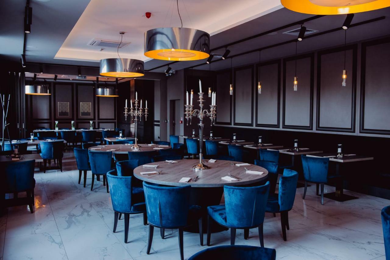 Hotel Evva Tarnobrzeg Kültér fotó
