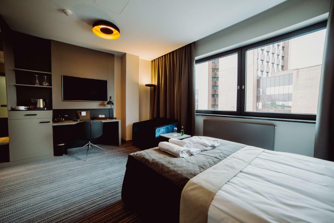 Hotel Evva Tarnobrzeg Kültér fotó