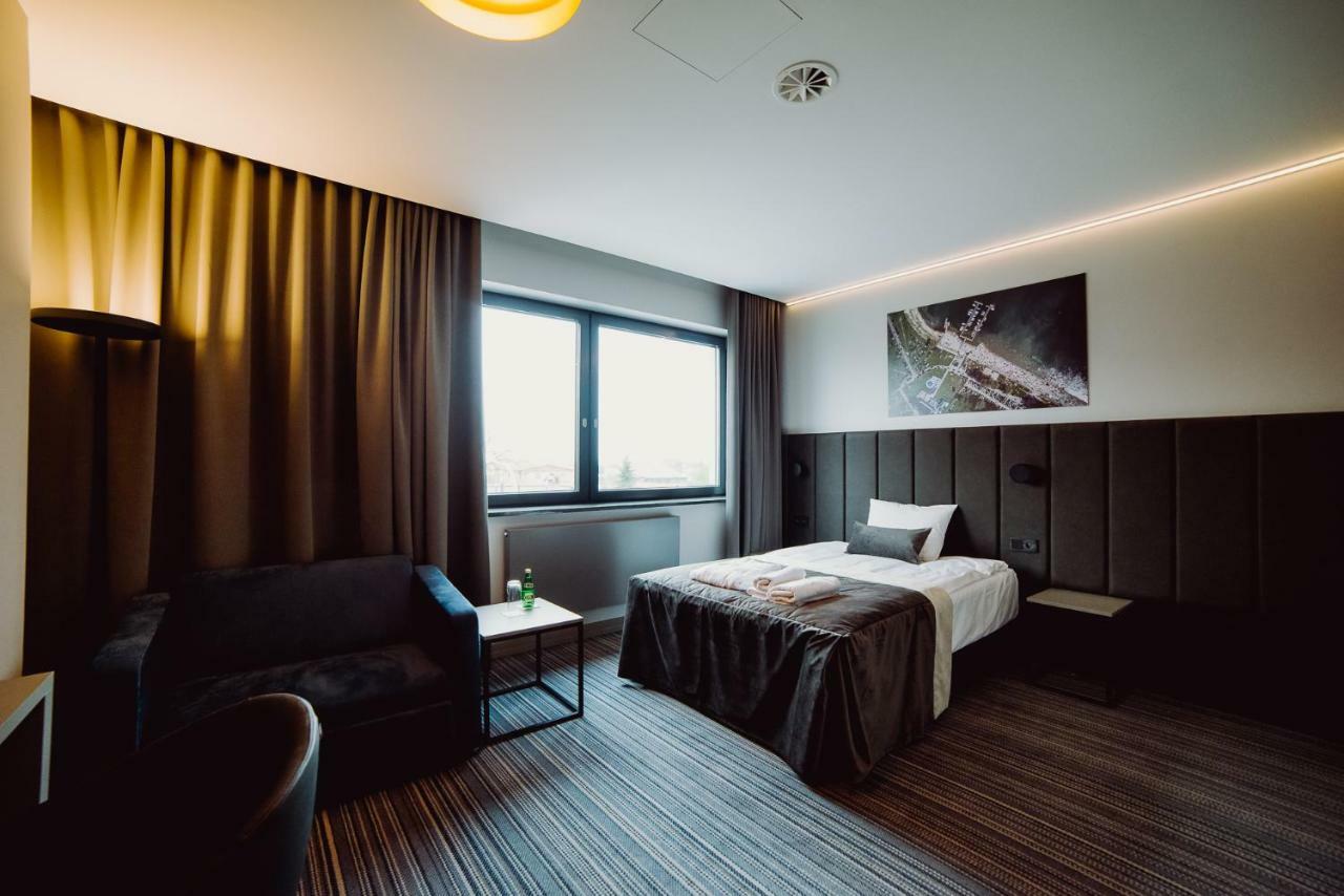 Hotel Evva Tarnobrzeg Kültér fotó